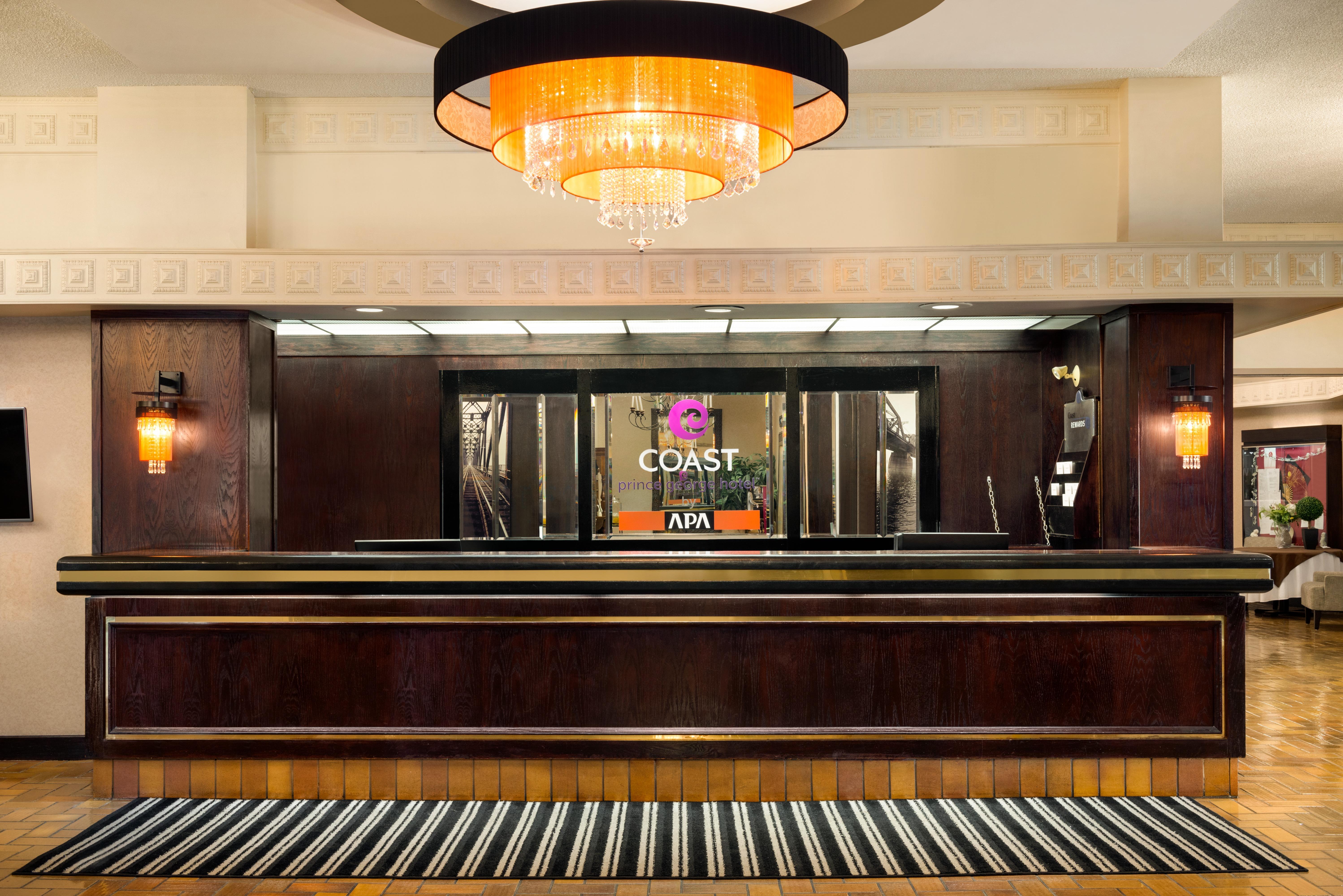 Coast Prince George Hotel By Apa Bagian luar foto